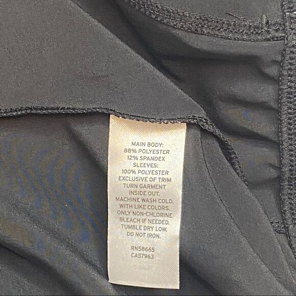 Zella NWT black lightweight full zip jacket with mesh sleeves size M - Picture 15 of 15